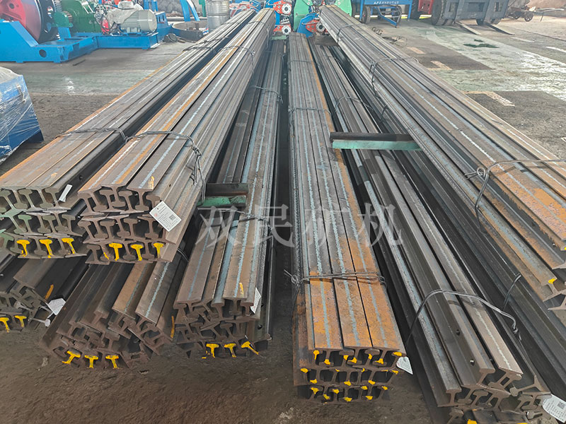 道軌、道夾板